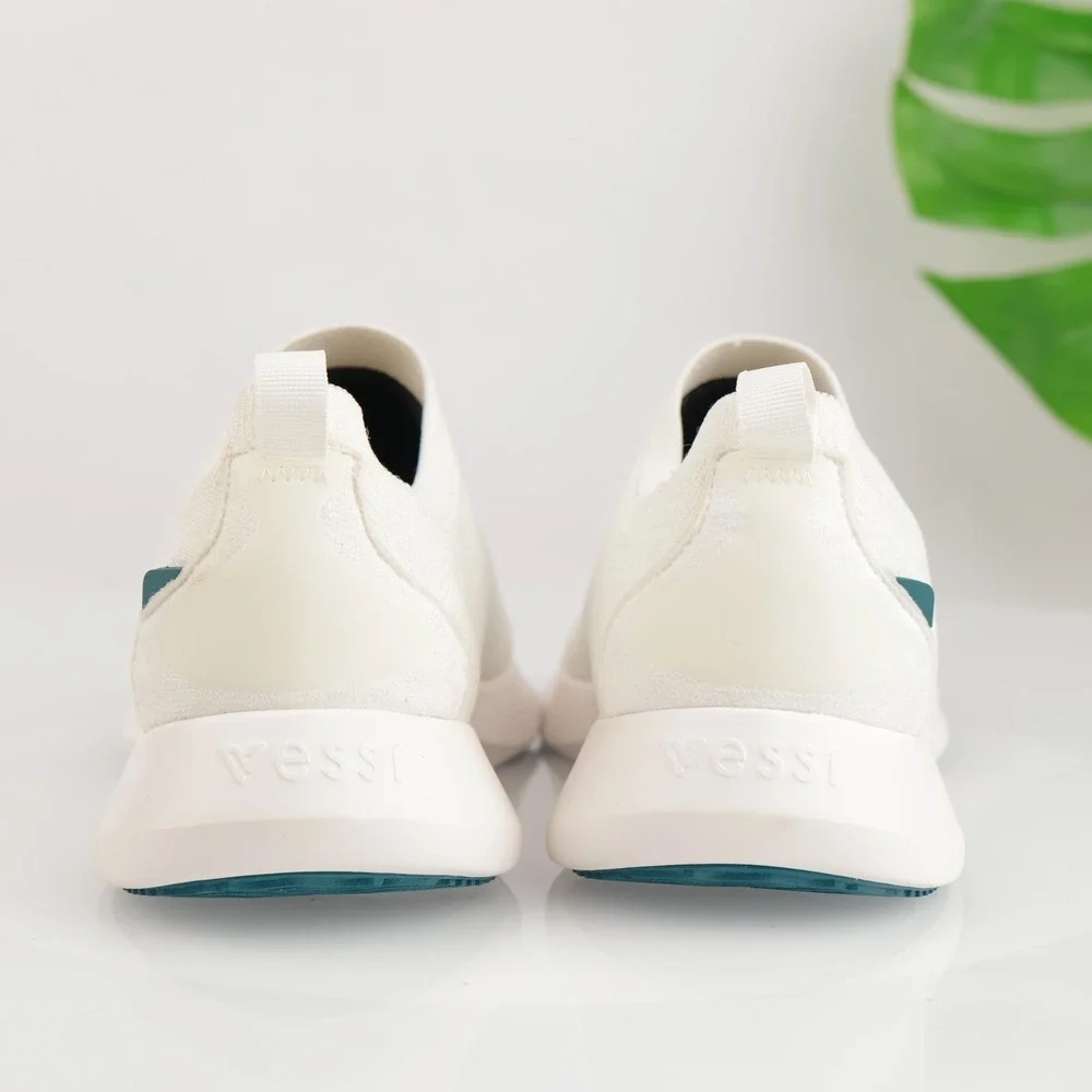 Vessi Womens Everyday Move Slip-On Sneaker Size 9 Waterproof White Comfort Shoes